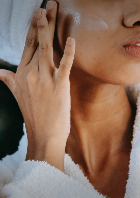 ADNA Skincare Image PAGE2
